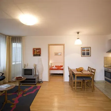 Apartment Aboriginal *