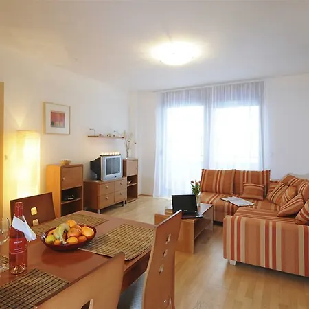 Apartment Aboriginal *